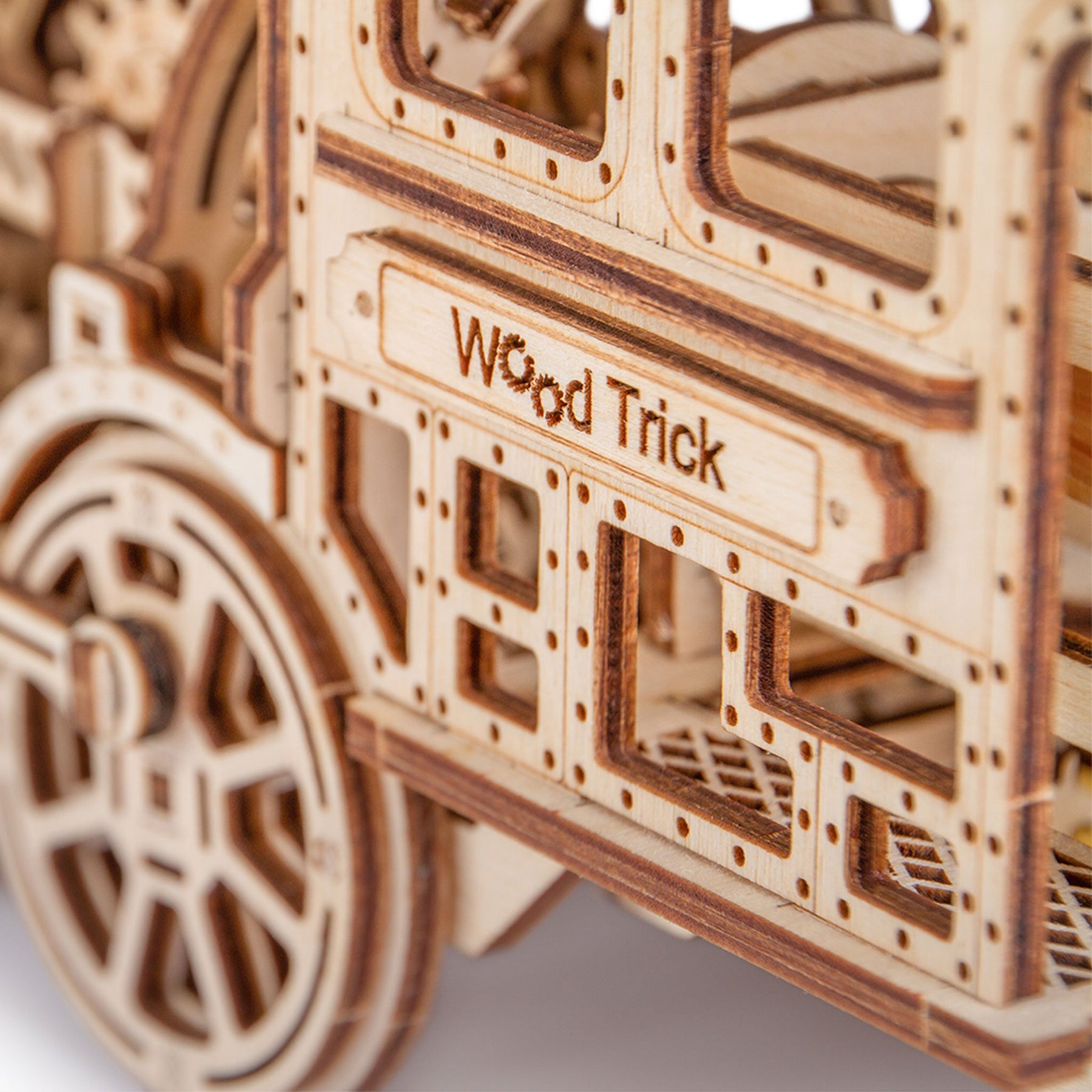Locomotief R17-Mechanische houten puzzel - WoodTrick...