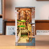 Sakura Densya | Book Nook