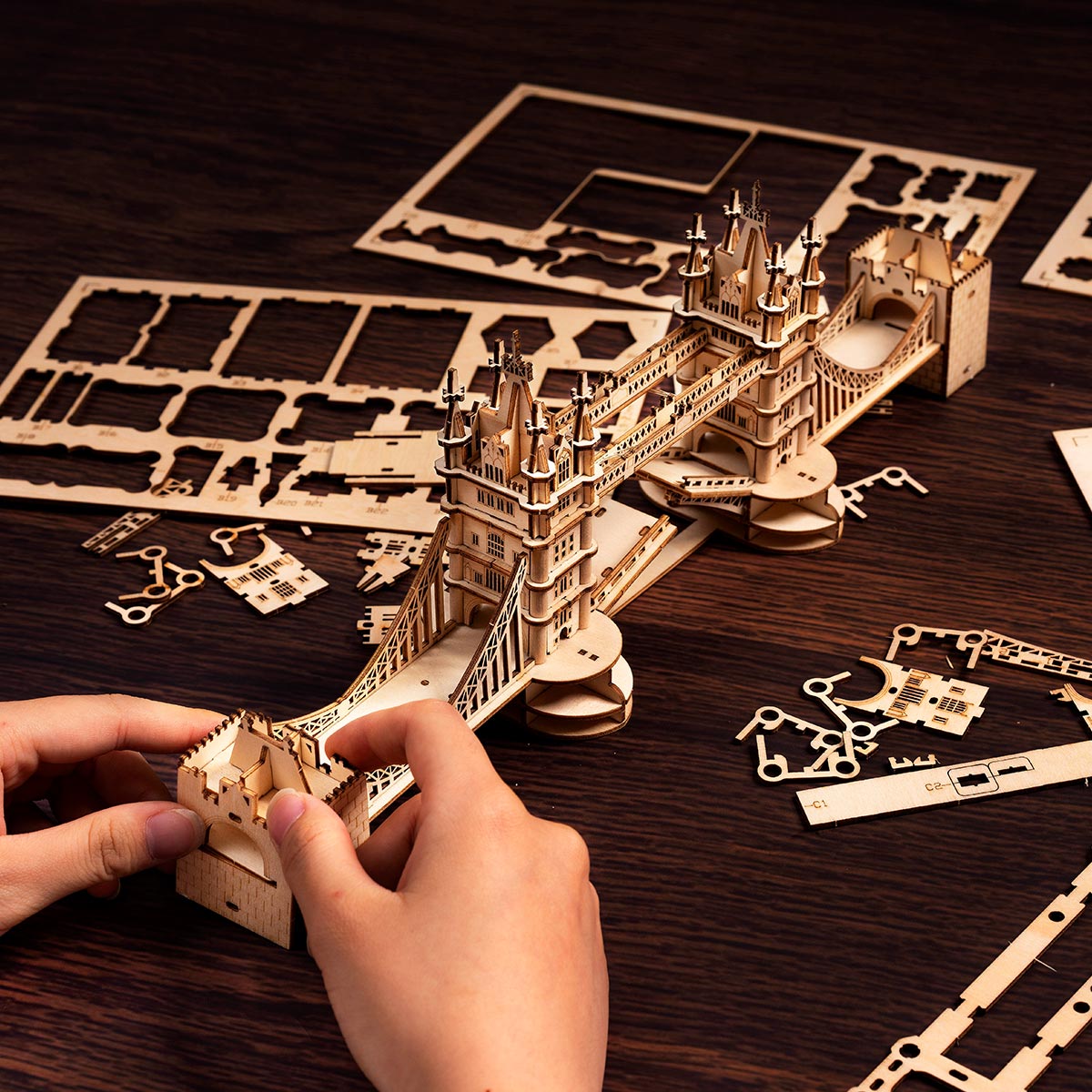 Tower Bridge Puzzle-3D Puzzle-Robotime--
