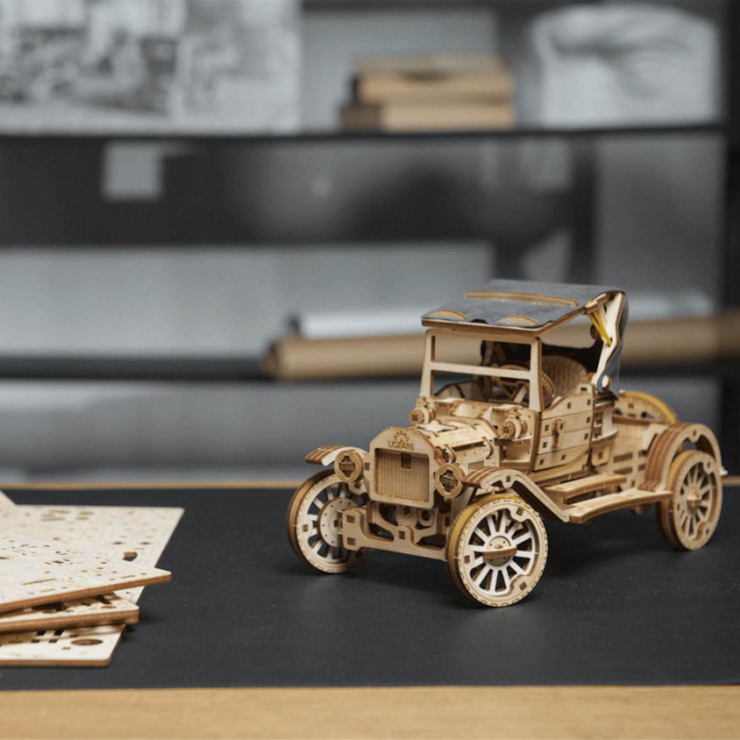 Retro Car UGR-T-3D Puzzle-Ugears--